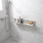 Paslanmaz banyo rafı duş alanında, geniş açı